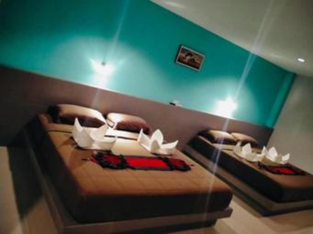 P.F Mansion Hotel Csaveng-part Kültér fotó