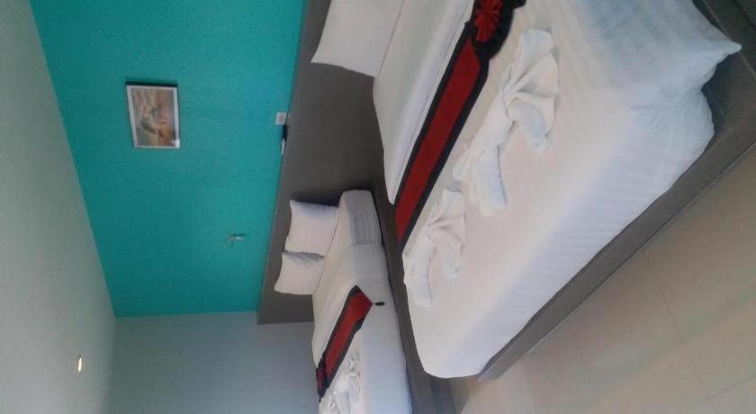 P.F Mansion Hotel Csaveng-part Kültér fotó