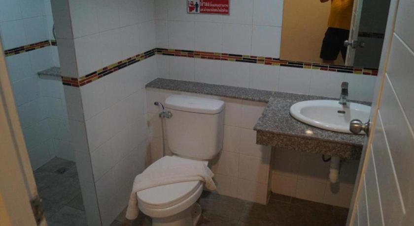 P.F Mansion Hotel Csaveng-part Kültér fotó